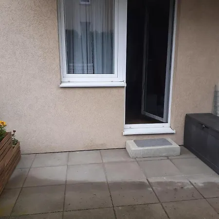 Sloneczny Apartament Z Malym Ogrodkiem Wejherowo Esterno foto