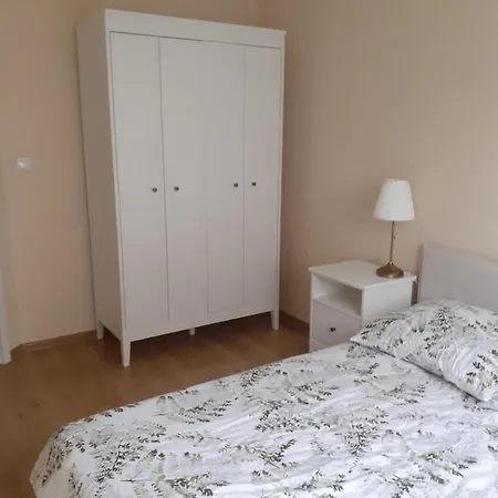 Sloneczny Apartament Z Malym Ogrodkiem Wejherowo Esterno foto